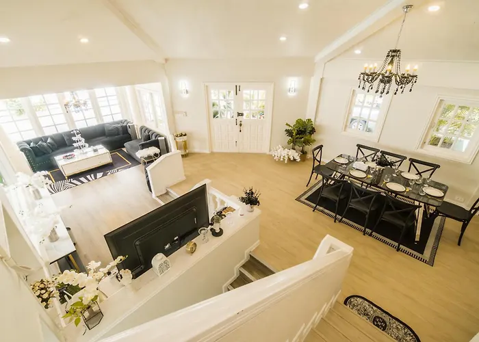 Elegant 5br Pool In Bangkok-peaceful * 曼谷