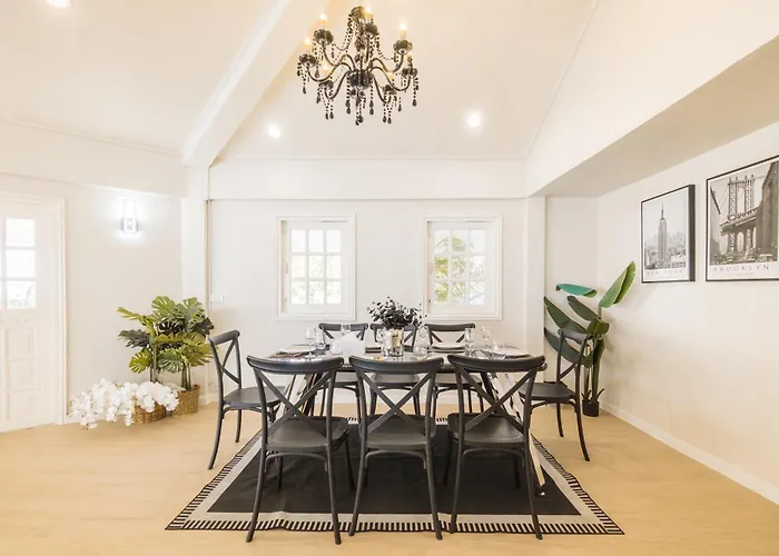 Elegant 5br Pool In Bangkok-peaceful 度假居