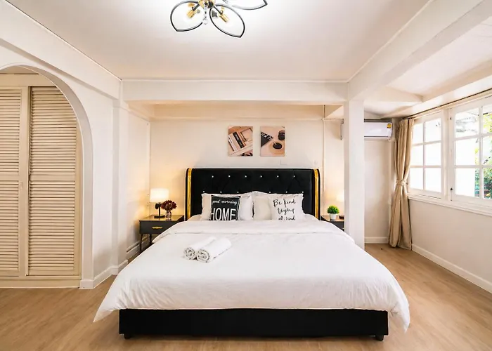 Elegant 5br Pool In Bangkok-peaceful