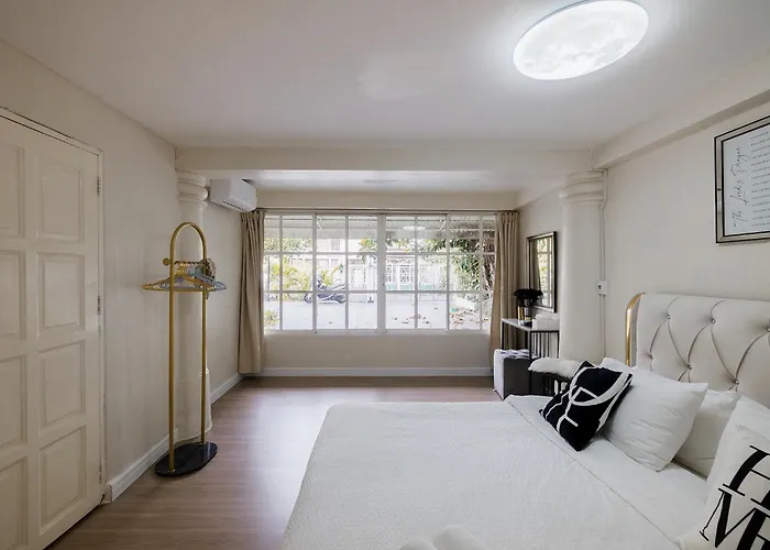 Elegant 5br Pool In Bangkok-peaceful *