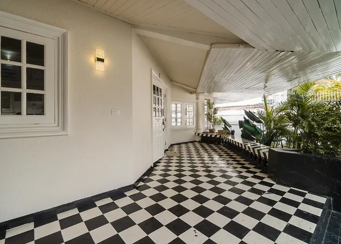 Elegant 5br Pool In Bangkok-peaceful 度假居 曼谷